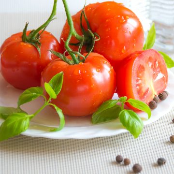 Pyszne i łatwe przepisy na przetwory z pomidorów
